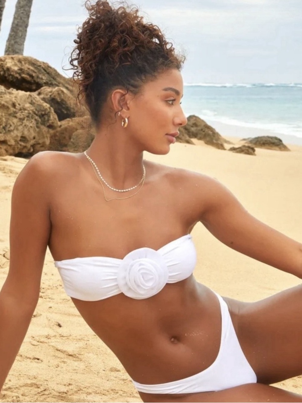 NWOT Lulus Tide & Seek White Rosette Bandeau Bikini Top & Bottom Size Large